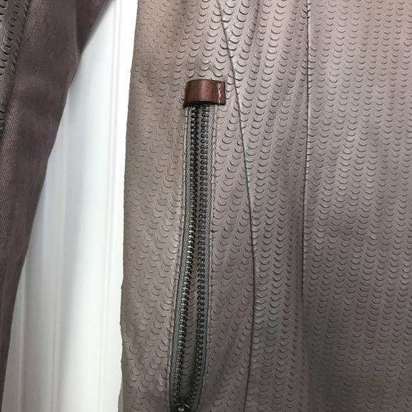 Vespucci Fitted Taupe Beige Textured leather Jacket Short Fitted NWOT Size S - Picture 7 of 8